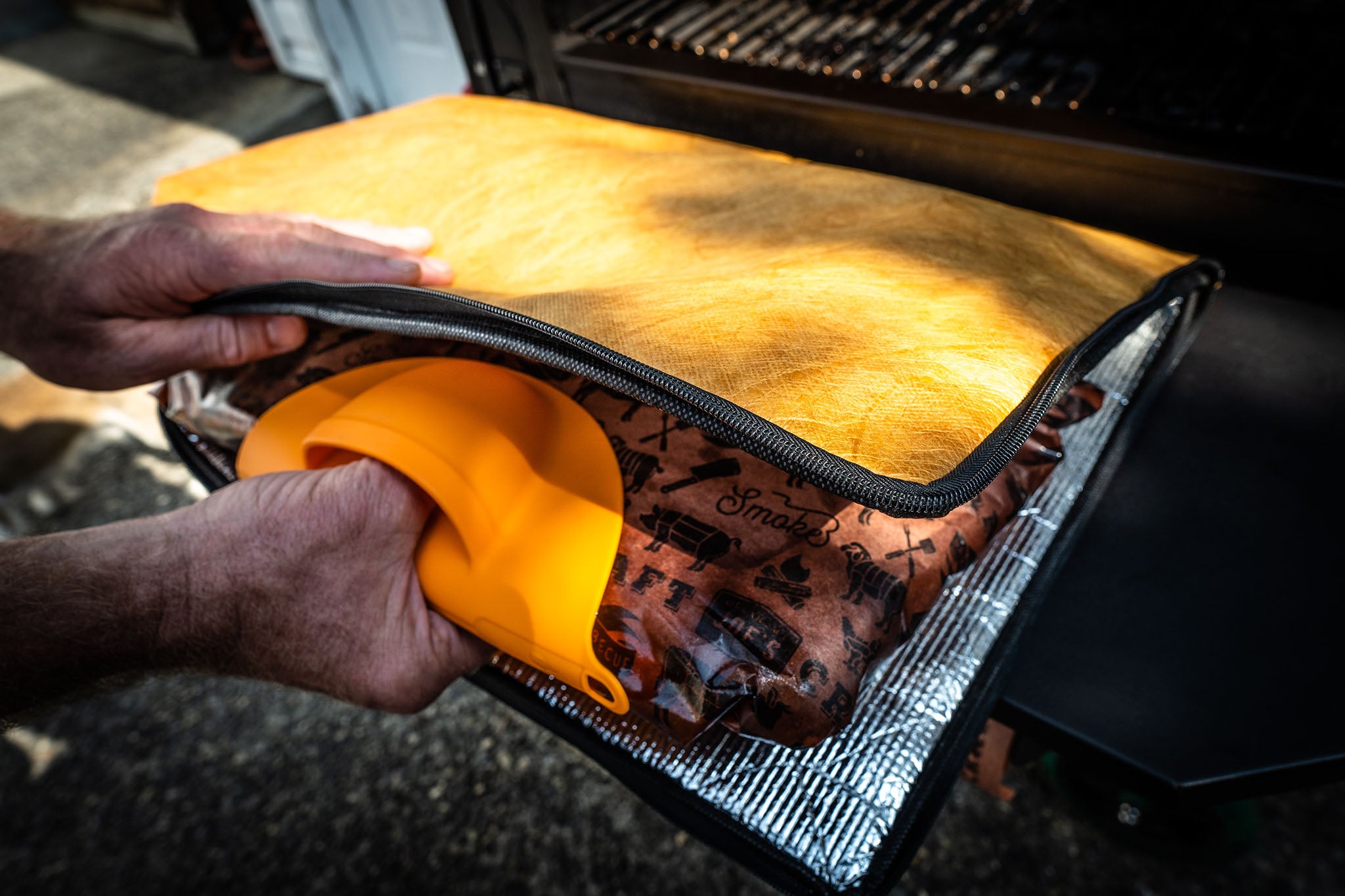 Drip EZ Rest EZ BBQ Heat-Insulating Large Zipping Foldable