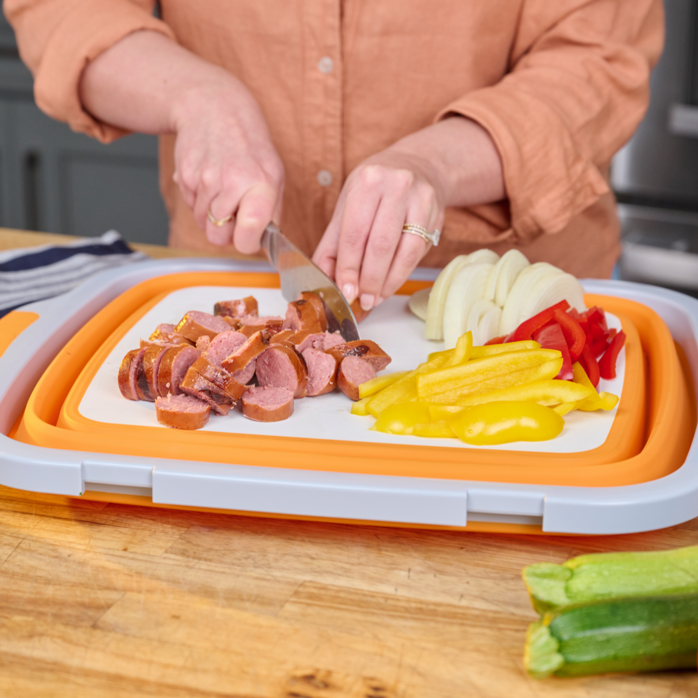 Prep Tub built in nylon cutting board